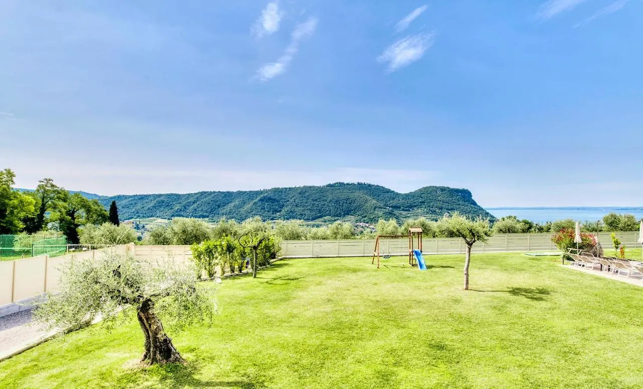 Apartment Villa Brusadela Suites Garda Garda  Italy